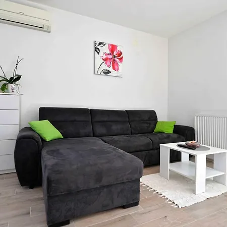 Apartamento Kristina